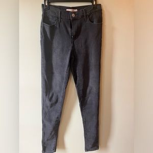 Levi 720 High rise super skinny black jean Size 27